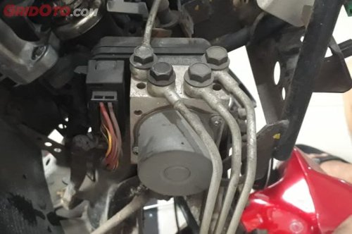 Begini Cara Bikin Modul ABS Motor Bisa Awet Tahunan, Mudah Banget