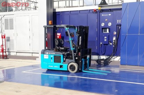 Toyota, Bukan Cuma Mobil Penumpang, Bahan Bakar Forklift dan Truk Dibikin Hidrogen Sama Toyota