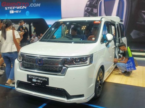 Honda, Honda e, Minat Kredit Honda Step WGN e:HEV? Simulasi Cicilannya Seperti Ini