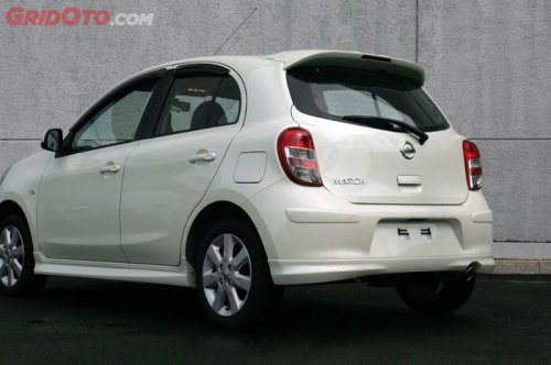 Nissan, Tidak Kehujanan dan Kepanasan, Nissan March Bekas Sekarang Harganya Tinggal Segini