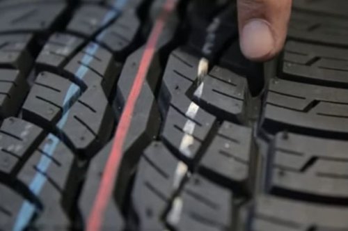 Enggak Banyak Orang Tahu, Ternyata Ini Arti Garis Warna Pada Ban Baru