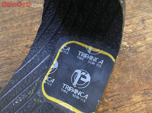 Paku yang Menancap Bisa Bikin Rusak Ban Kalau Dibiarkan, Ini Alasannya