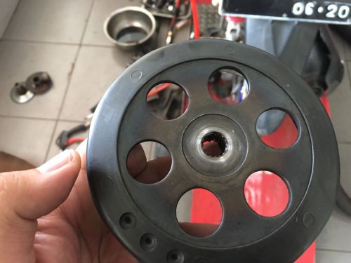 Sering Gantung Gas di Motor Matic Bikin Tiga Part Ini Cepat Rusak, Apa Saja?