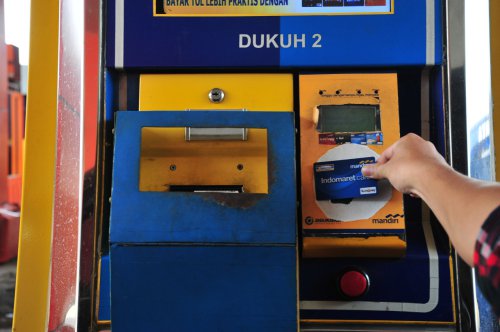 Isi Saldo di Gerbang Tol Makin Gampang, Mandiri E-Money Kini Bisa Top Up Lewat Travoy