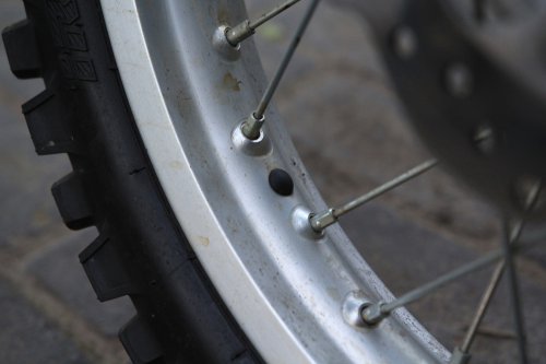 Ternyata Malas Bersihkan Sela-sela Pelek Motor Bekas Dampaknya Begini