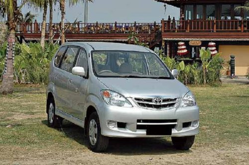 Toyota, Mobil Bekas Toyota Avanza 2005, Harganya Murah Pas Buat Liburan Akhir Tahun