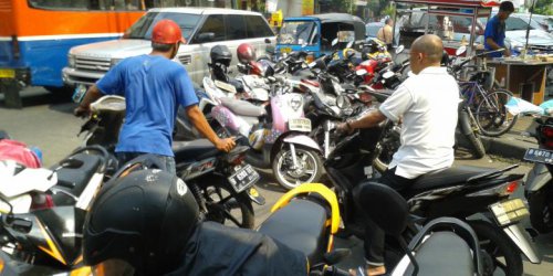 Tukang Parkir Liar di Atas Angin, Dishub dan Polisi Saling Angkat Tangan Tak Bisa Menghukum