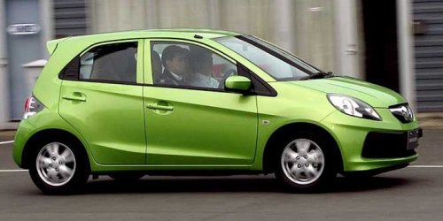 Lima Rekomendasi Mobil Bekas LCGC Rp 100 Juta Ke Bawah Pas Buat Liburan Akhir Tahun