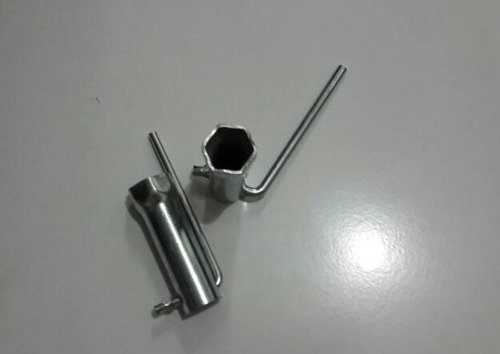 Begini Cara Yang Benar Mengencangkan Busi Motor Tanpa Takut Patah Atau Selek