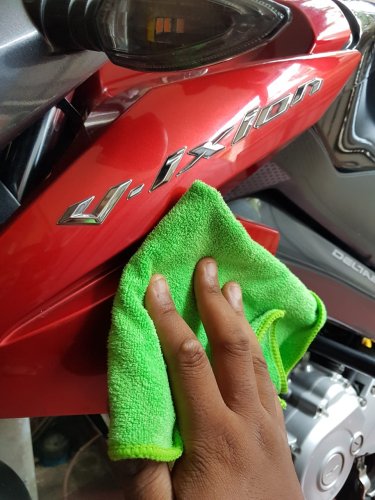 Dua Cara Mudah Melindungi Bodi Motor Bekas Dari Baret Halus Selain Coating