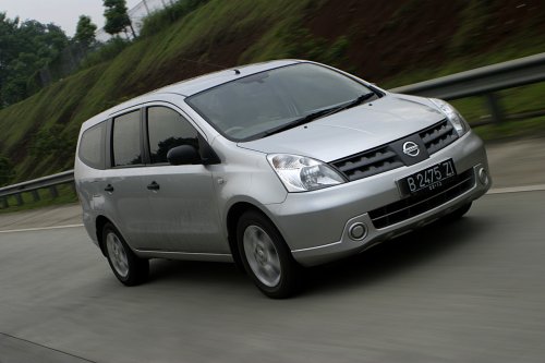 Nissan, Nissan Livina, Mudik Lebaran Naik Mobil Bekas Nissan Livina 2008, Muat Banyak Harganya Miring