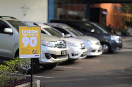 Tarif Parkir Valet di Jakarta Ugal-ugalan, Pansus DPRD DKI Temui Sampai Rp 250.000