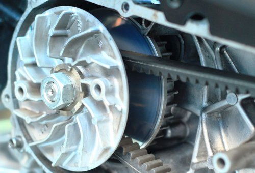 Dua Penyebab V-belt Motor Matic Tiba-tiba Bisa Slip Saat Buka Gas