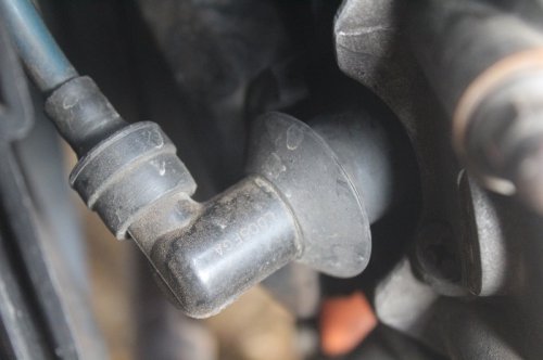 Ini Tanda Cop Busi Motor Bekas Harus Diganti Saat Musim Hujan