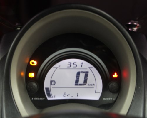 Yamaha, Ini Cara Mengatasi Check Engine Nyala Di Motor Matic Yamaha NMAX Saat Ganti Aki