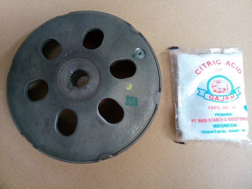 Cara Menghilangkan Warna Pelangi di Mangkok Kampas Ganda Motor Matic