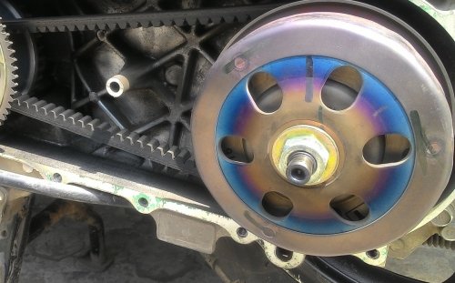 Awas Gredek, Ini Penyebab Warna Mangkok Kampas Ganda Berubah Jadi Biru