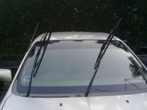 Ini Sebabnya Wiper Mobil Bekas Tak Perlu Diangkat Kalau Jarang Dipakai