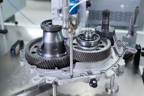 Wajib Tahu Apakah Mobil Listrik Pakai Oli? Berikut Penjelasan Mekanik