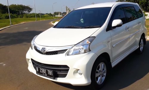 Menggiurkan, Harga Mobil Bekas Toyota Veloz 2014 Cuma Tinggal Segini