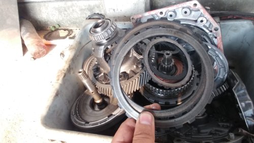 Kapan Harus Ganti Kampas Kopling Mobil? Ini Rekomendasi dari Bengkel