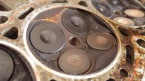 Inilah Dua Penyebab Mobil Bekas Lama-lama Bisa Jadi Boros Bensin