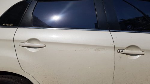 Jangan Kaget! Ini Kenapa Mobil Warna Putih Lebih Rentan Menguning