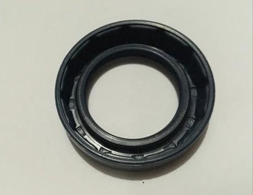 Ternyata Ini Penyebab Ada Oli Keluar Dari As Roda Belakang Matic