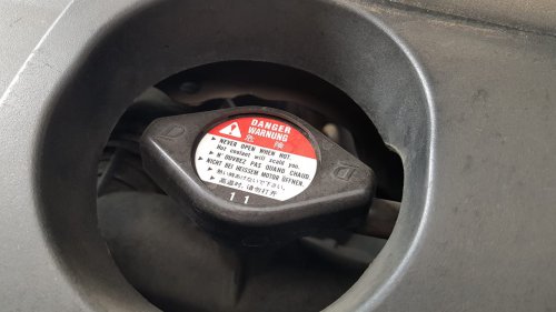 Tutup Radiator Motor Rusak Jangan Dianggap Remeh, Ini Ciri-cirinya