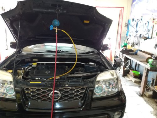 AC Mobil Bekas Nggak Dingin Tapi Malah Bau Apek, Ini Penyebabnya gaes