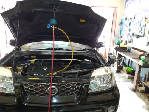 AC Mobil Bekas Nggak Dingin Tapi Malah Bau Apek, Ini Penyebabnya gaes
