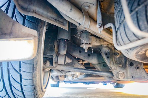 Sering Dibiarkan Begini Jadi Penyebab Suspensi Mobil Bekas Rusak