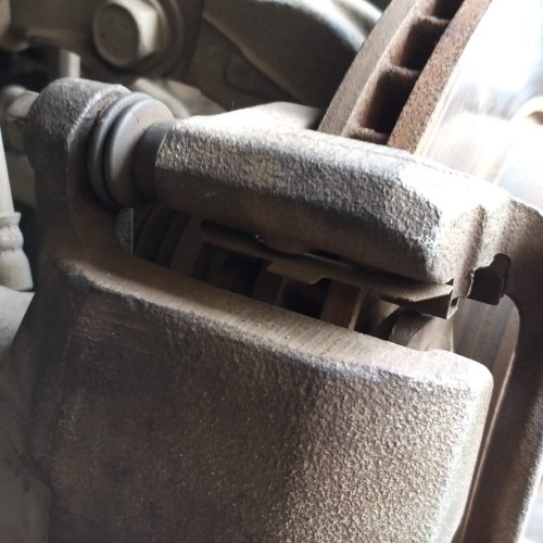 Persiapan Mudik, Begini Deteksi Kaliper Rem Mobil Bekas Mulai Oblak