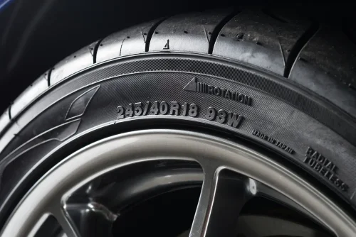 Ini Bahaya Arah Putaran Ban Mobil Bekas Terbalik Saat Mudik Lebaran