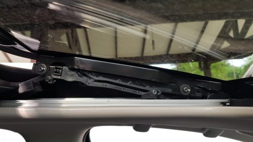 Rawat Sunroof Biar Enggak Bermasalah Itu Gampang, Ini Kata Bengkel