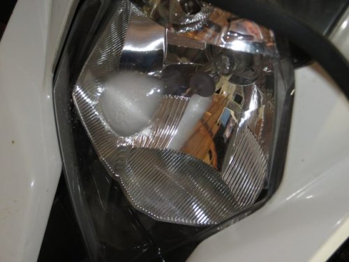 Hati-hati, Kesalahan Sepele Ini Bisa Bikin Mika Lampu Motor Meleleh