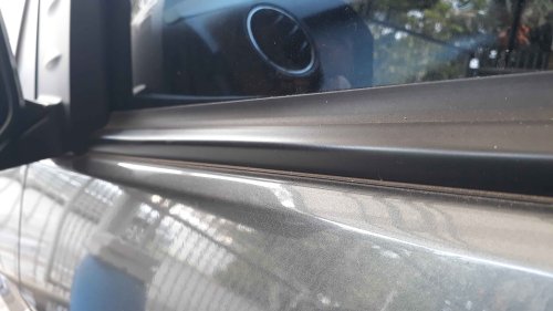 Karet Kaca Rusak Ternyata Bisa Bikin Korsleting Elektrikal Pintu Mobil