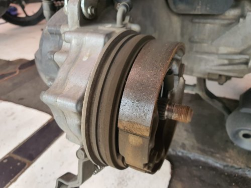 Ini Gunanya Tanda Anak Panah Yang Ada Di Dekat Baut Setelan Rem Belakang Motor Bekas
