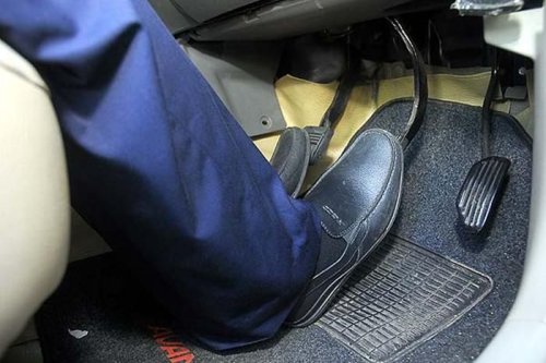 Proses Bleeding Bertujuan Mengeluarkan Udara dari Jalur Coolant