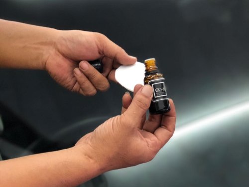 Muncul Jamur di Kaca Mobil,  Begini Nih Cara Mudah Mencegahnya