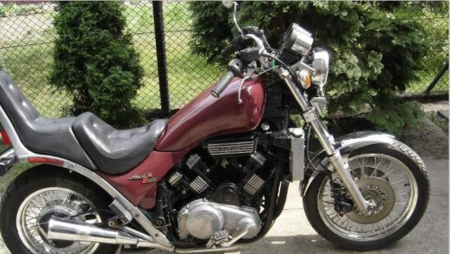 Suzuki , Macho ala Harley-Davidson, Cruiser V-Twin Suzuki Ini Namanya Indonesia Banget