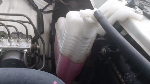 Ini Sebabnya Slang Radiator Mobil Bekas Mulai Rusak Harus Langsung Diganti