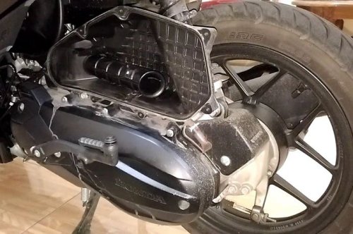 Hati-hati, Mesin Motor Matic Bisa Kacau Bila Kelebihan Isi Oli