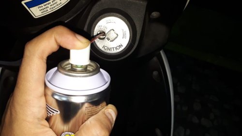 Sambil Ngabuburit, Ini Dua Cara Merawat Rumah Kunci Kontak Motor Bekas