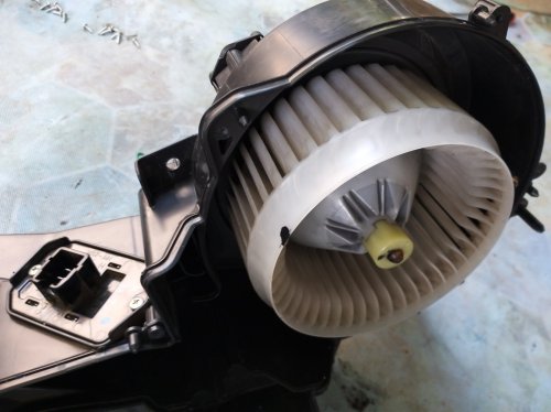 Sudah Tahu Belum, Karena Hal Sepele Blower AC Mobil Kalian Bisa Mati