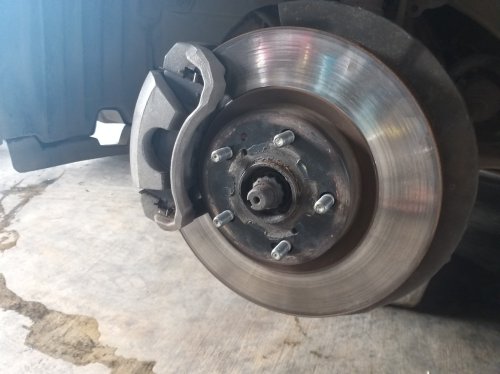 Sambil Ngabuburit, Begini Cara Deteksi Bearing Roda Mobil Bekas Rusak