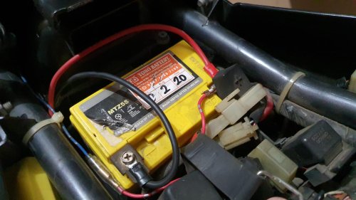 Ternyata Ini Gejala Awal Aki Motor Bekas Injeksi Sudah Mulai Soak