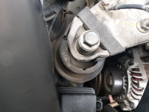Empat Efek Samping Membiarkan Engine Mounting Di Mobil Bekas Rusak