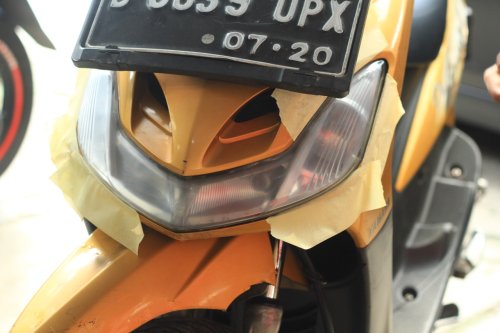 Ini Dua Cara Mudah Mencegah Mika Lampu Motor Bekas Jadi Kusam