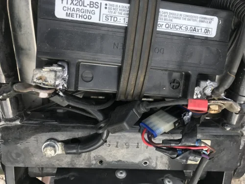 Ini Efek Samping kondisi Terminal Aki di Motor Bekas Jarang Dicek